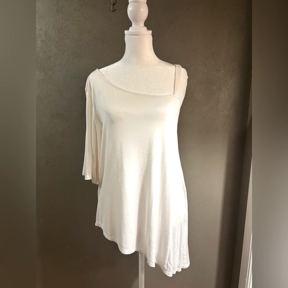 Ella moss white top size Small